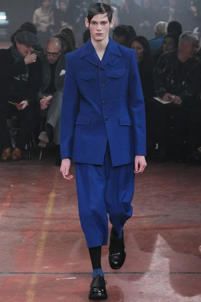 Look 24